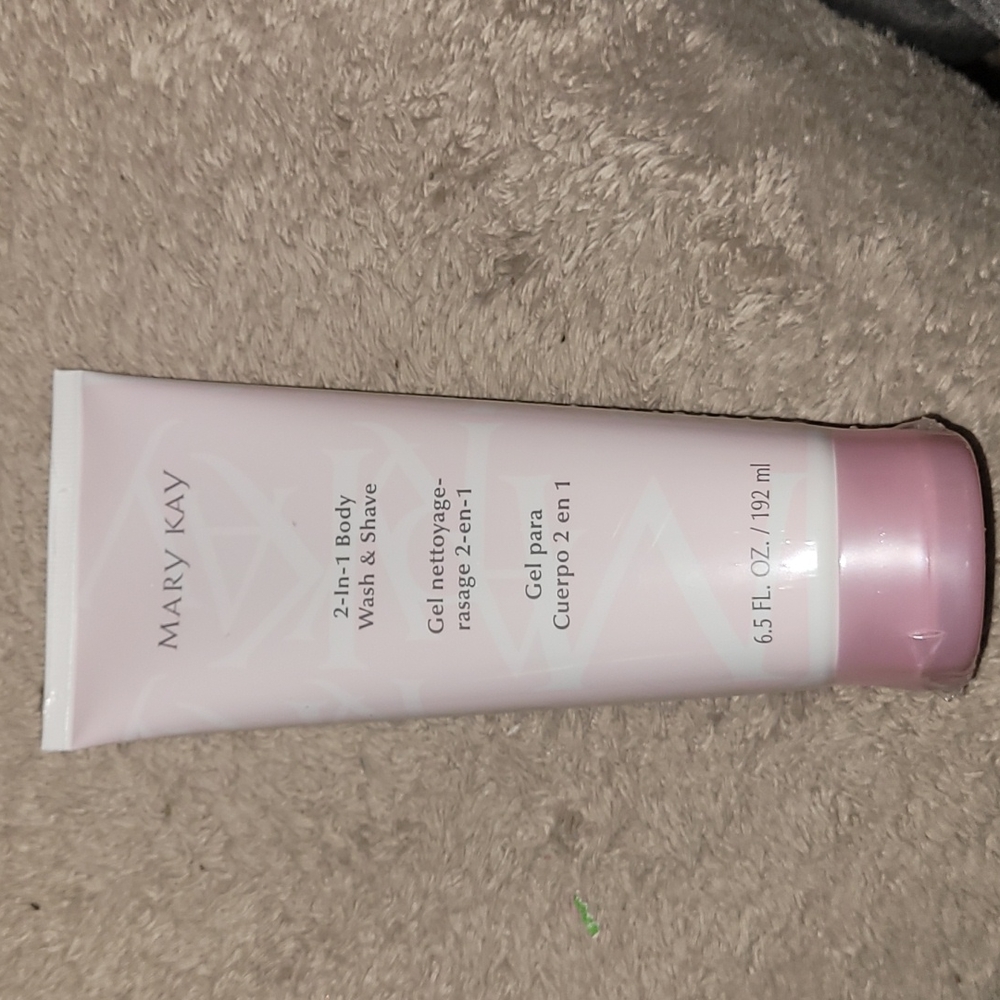 Mary Kay 2 in 1 wash & shave gel